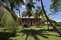 L'hôpital. Les Iles du Salut se situent à une quinzaine de km de Kourou, environ 30 de Cayenne. Les forts courants marins, la fréquentation régulière des eaux environnantes par les requins, font que les tentatives d’évasion sont souvent vouées à l’échec. Ile Royale. Bagne de Cayenne. Iles du Salut. Guyane française. 